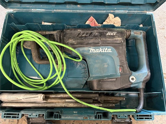 Abbruchhammer Makita HM1213C